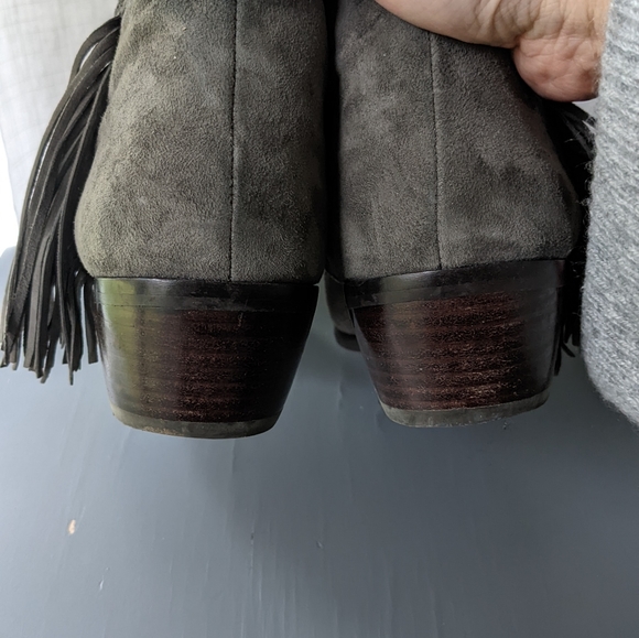 Sam Edelman Paige Fringe Short Booty - Picture 5 of 8